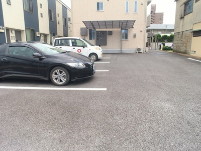 【駐車場】 | ジュンクレスト | 駐車場