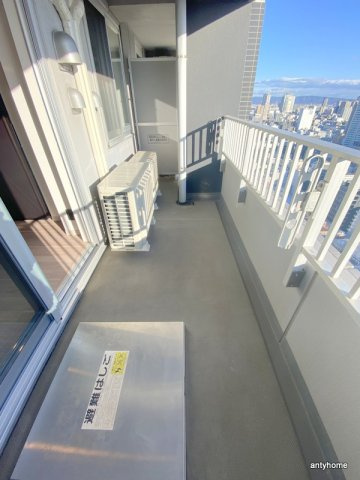 淀屋橋アップルタワーレジデンス　仲介手数料無料のバルコニー