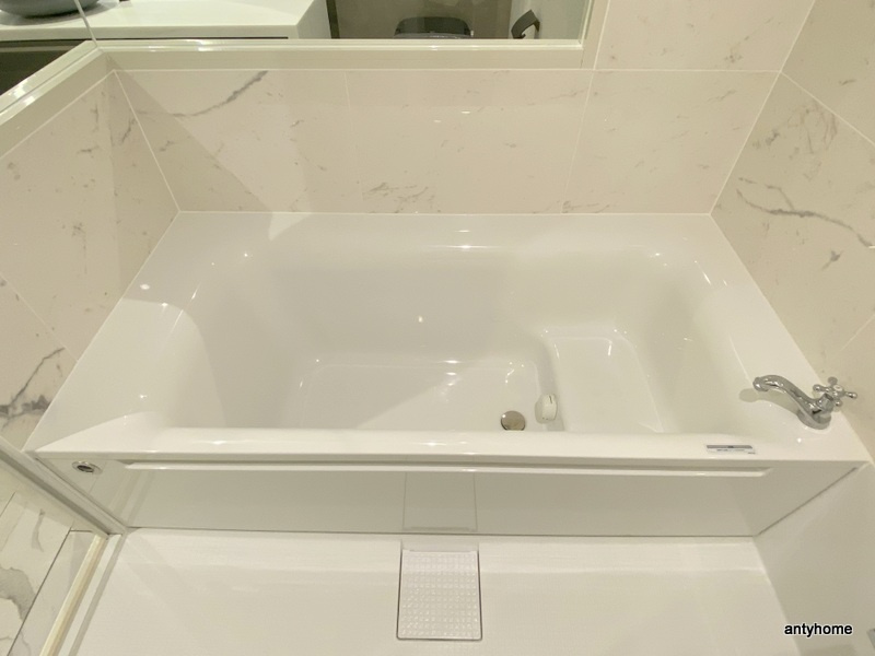 淀屋橋アップルタワーレジデンス　仲介手数料無料の浴室