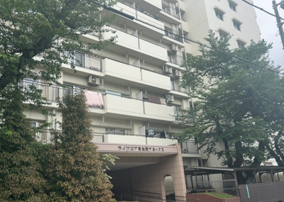【構造・工法・仕様】 | ライフコア東林間アネックス | ＲＣ造、Reinforced Concreteは直訳すると補強されたコンクリートです。主に柱や梁・床・壁が鉄筋とコンクリートで構成おり、鉄筋を組んだ型枠にコンクリートを流し込んで固めたものを指します。