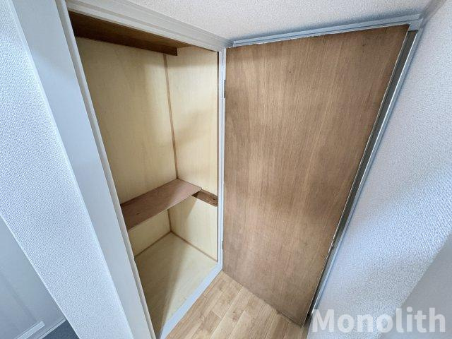 鶴山台37号棟の収納