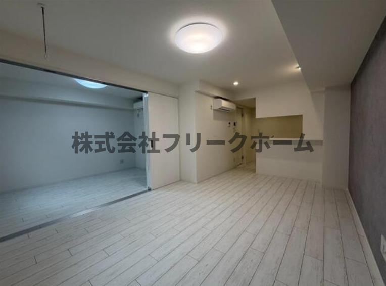 GATE　Residence　Mitaka　（ゲートレジデンスミタカ）の居間・リビング