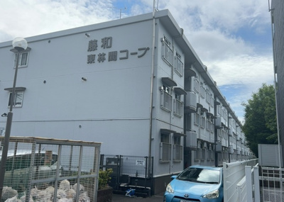 【構造・工法・仕様】 | 藤和東林間コープ | ＳＲＣ造は強度や耐震性の面でもRC造と比べて優れています。そのため、10階建以上の高層または超高層マンションなどの建築にも多く採用されています。柱や梁などのサイズが小さくても高い耐震性を確保できます。
