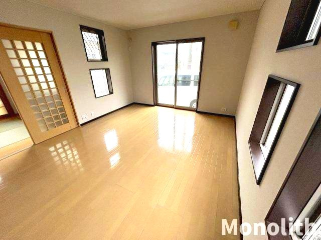 唐国町1丁戸建の居間・リビング