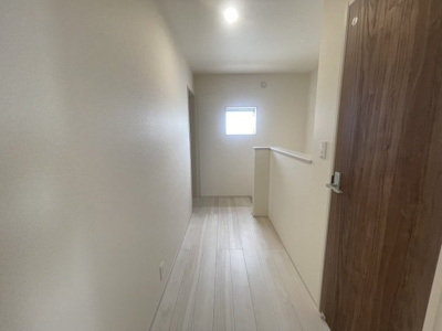 【内装】 | 八重瀬町与座（全6棟）4号棟 | 4号棟　2階ホール♪