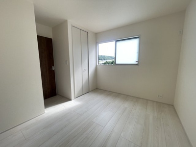 【洋室】 | 八重瀬町与座（全6棟）4号棟 | 4号棟　洋室6.5帖＋CL付き♪