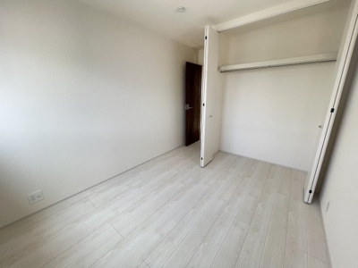 【洋室】 | 八重瀬町与座（全6棟）4号棟 | 4号棟　洋室5.5帖＋CL付き♪