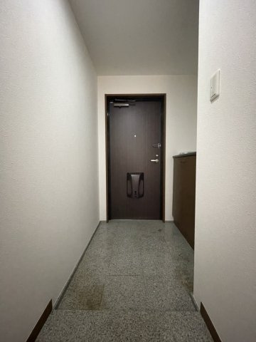 アルファシティ屋島四番館の玄関