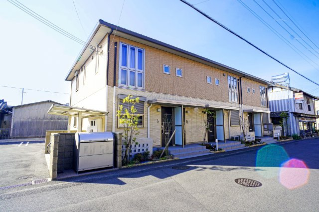 シャーメゾン東坊城