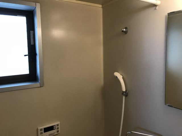 ハイツ越塚の浴室