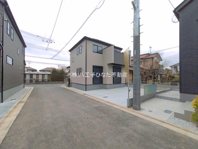 祝成約済み　八王子市　上壱分方町　新築戸建て　１８期の前面道路含む現地写真|～仲介手数料無料☆八王子ひなた不動産～八王子市上壱分方町　新築戸建て
