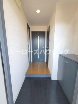 【玄関】 | サンライズセカンド | ※同タイプの写真となり、実際のお部屋とは異なる場合があります
