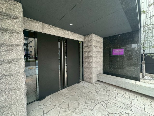 S-RESIDENCE南堀江のエントランス