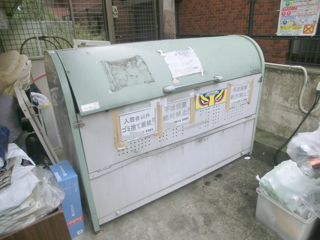 ヴィラエクセル東新小岩のその他共用部分|敷地内ゴミ置き場。