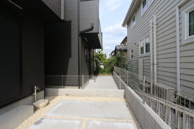 【GRAFARE】東村山市富士見町15期の外観|１階に水回りを集中した「家事楽動線」PLAN♪