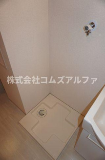 【その他】 | ジェイ・エス・ティ横浜東 | ジェイ・エス・ティ横浜東　室内洗濯機置場