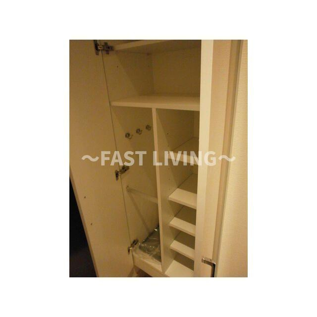 ファインクレーネ秋葉原の収納