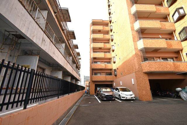 陽当り・通風良好・ライオンズマンション荒町の外観