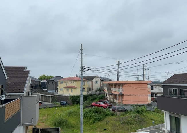 【展望】 | 眺望を気にして物件を探す場合、前面に建物が建っていないか現地で確認しましょう！前面に建物があると景色はもちろん、日当たりや風通しにも影響が出てきます。住んだ時のことを想像しながら現地見学をしましょう。