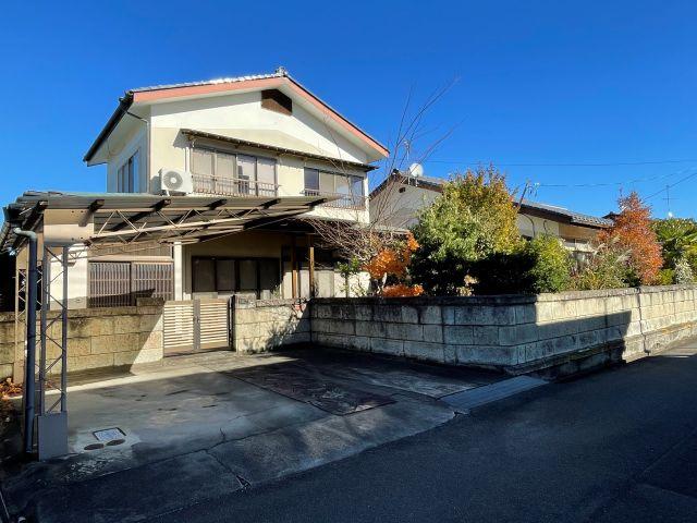 オレンジ　★平下荒川字久世原の外観|南面道路ですので、陽当たり良好です！
