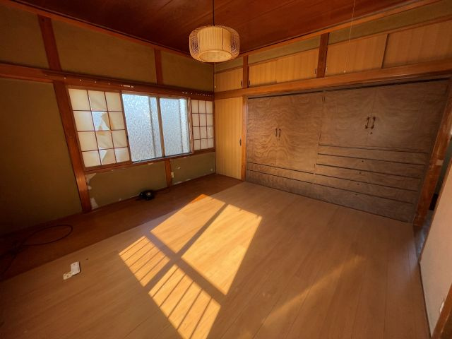 オレンジ　★平下荒川字久世原の洋室|スタンダードな洋室です