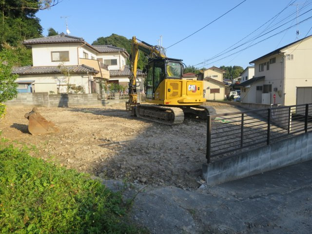オレンジ　★仁井田町月山下　建物解体後更地引渡し　売地★の外観