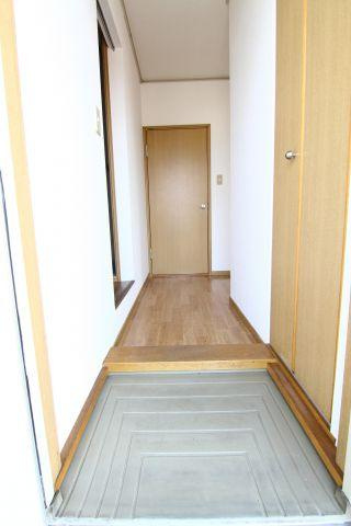 エステートピア日吉の玄関|他のお部屋の参考写真となります。
