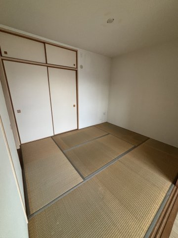 ライオンズ蓮田レスティアコートの和室