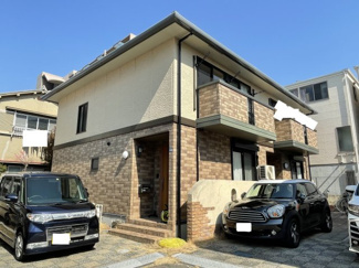 【外観】 | 森田タウンハウスＡ棟　５号 | 5号は写真右奥に玄関がございます。