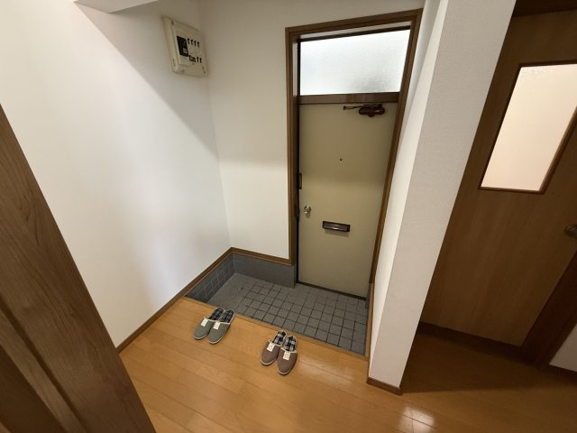 サンハイツ山下Ⅱの玄関