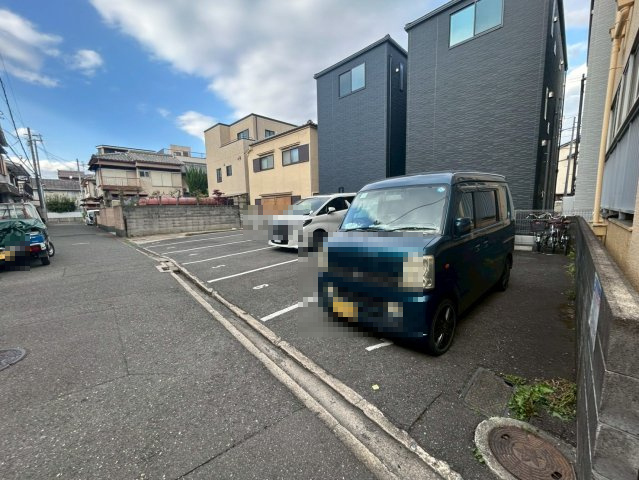メゾン松原の駐車場