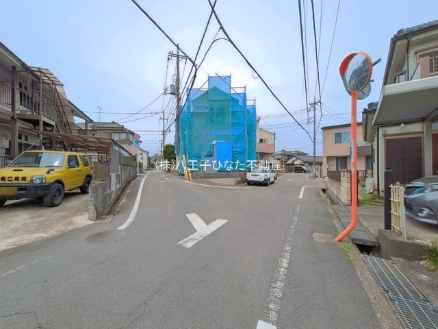 『八王子市新築戸建て』八王子市大和田町7-17-6【仲介手数料無料】　２期の前面道路含む現地写真|～仲介手数料無料☆八王子ひなた不動産～八王子市大和田町　新築戸建て