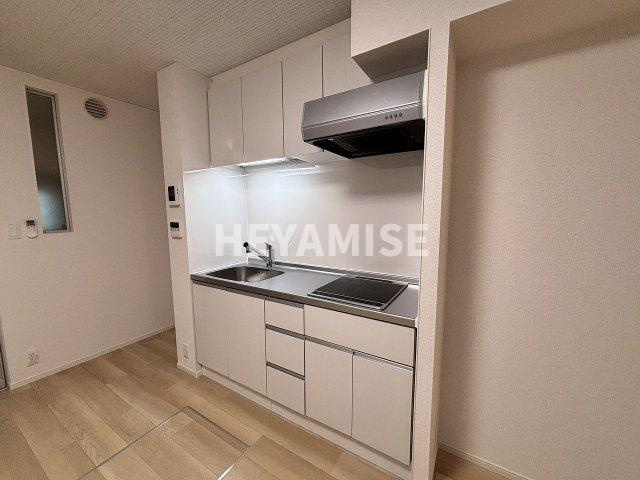 ラ・ソレイル東小路のキッチン