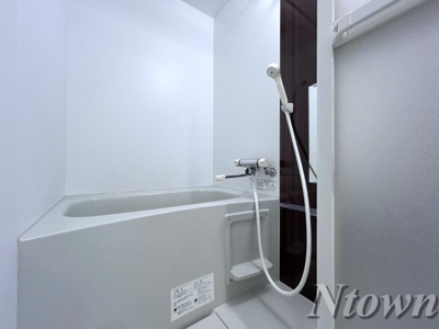【浴室】 | ハーモニーテラス長筬町Ⅱ | 使いやすいお風呂です
