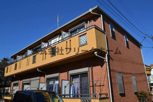 三鷹市井口１丁目のアパートの外観