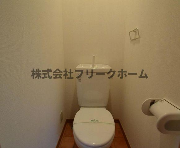 三鷹市井口１丁目のアパートのトイレ