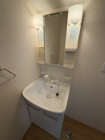 クラヴィエ南町の独立洗面台