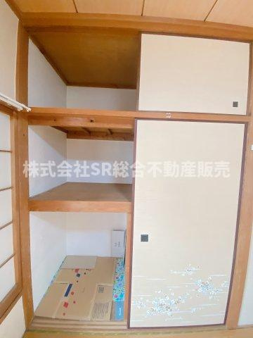 吉田2丁目中古戸建の収納|大きなスペースがあり、収納には困りません