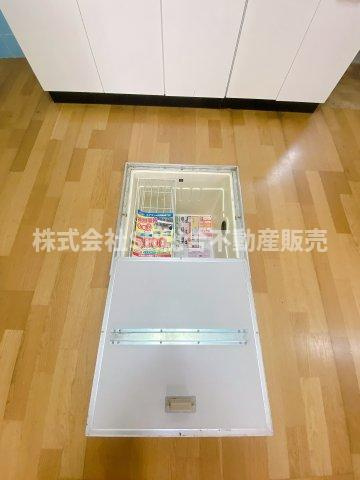 吉田2丁目中古戸建の収納|キッチンには便利な床下収納がございます！