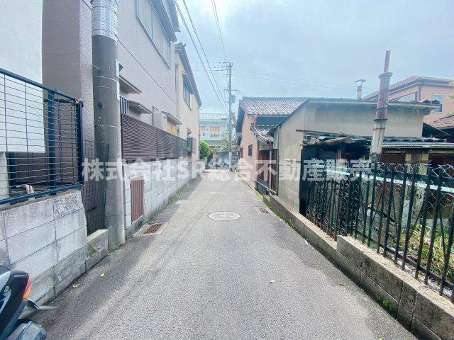 吉田2丁目中古戸建の前面道路含む現地写真|前面道路含む現地写真です