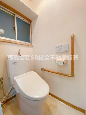 吉田2丁目中古戸建のトイレ|温水洗浄便座もございます♪