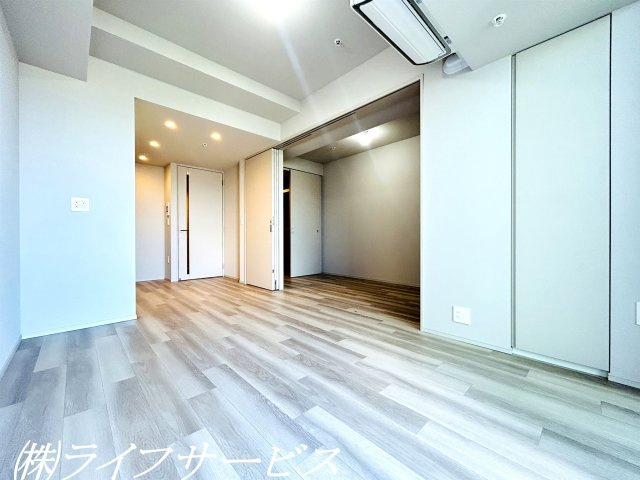 【居間・リビング】 | ジオタワー大阪十三 | リビングルーム／新築マンション・機能充実・眺望良好・ペット飼育可