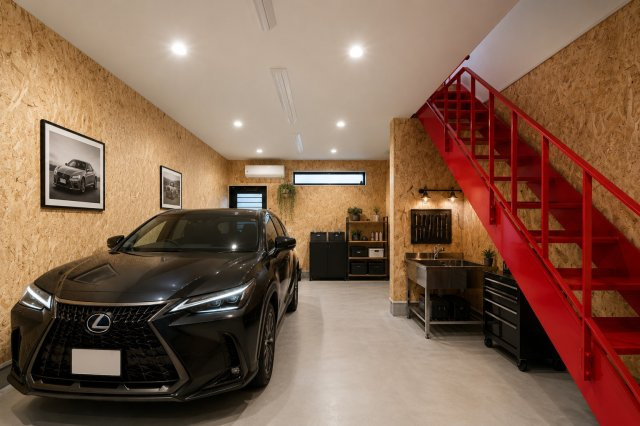 KICHI和泉上町の駐車場|KICHI和泉上町　ガレージ　※掲載画像の一部はAIによるホームステージングイメージです。実際には車両・備品は設置されておりません。車庫サイズも現地確認となります。