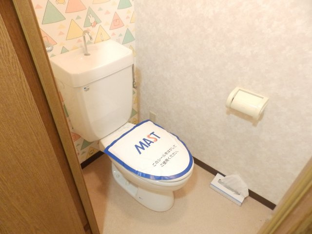 六甲ひのきのトイレ
