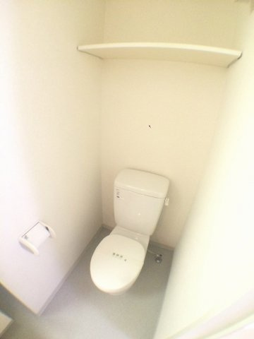 グラージェ三宮のトイレ