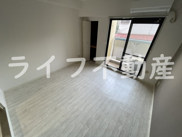コーニッシュ長瀬の洋室|使い勝手のいい洋室です