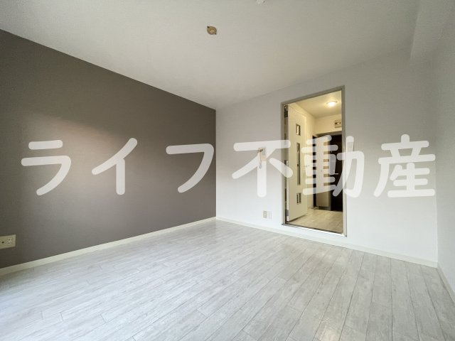 コーニッシュ長瀬の洋室|広々とした洋室です