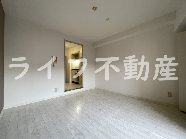 コーニッシュ長瀬の居間・リビング|ゆったりとした居間です