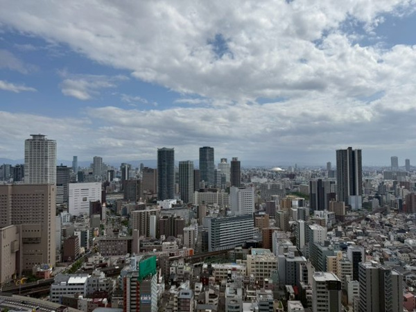 【展望】 | 【物件からの眺望】35階からの眺望！周辺に高層建築物がないため、抜けた眺望が満喫可能☆