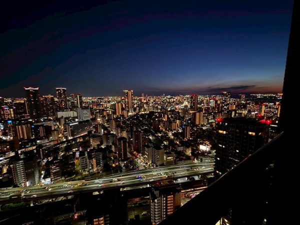 【展望】 | 【物件からの眺望】きらびやかな夜景を毎日お楽しみいただけます！